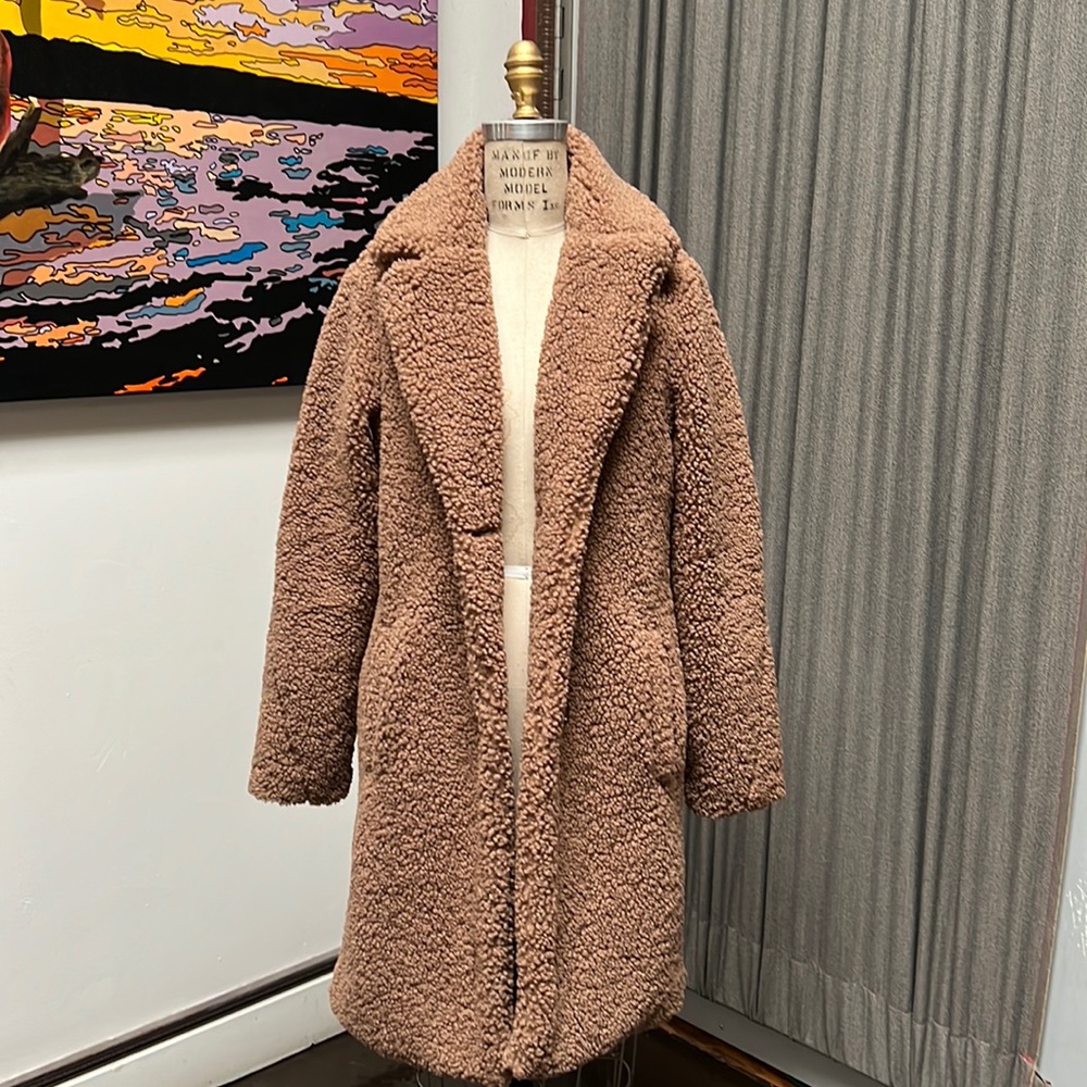 COAT bought in Saks fifth off coat camel size small excellent condition